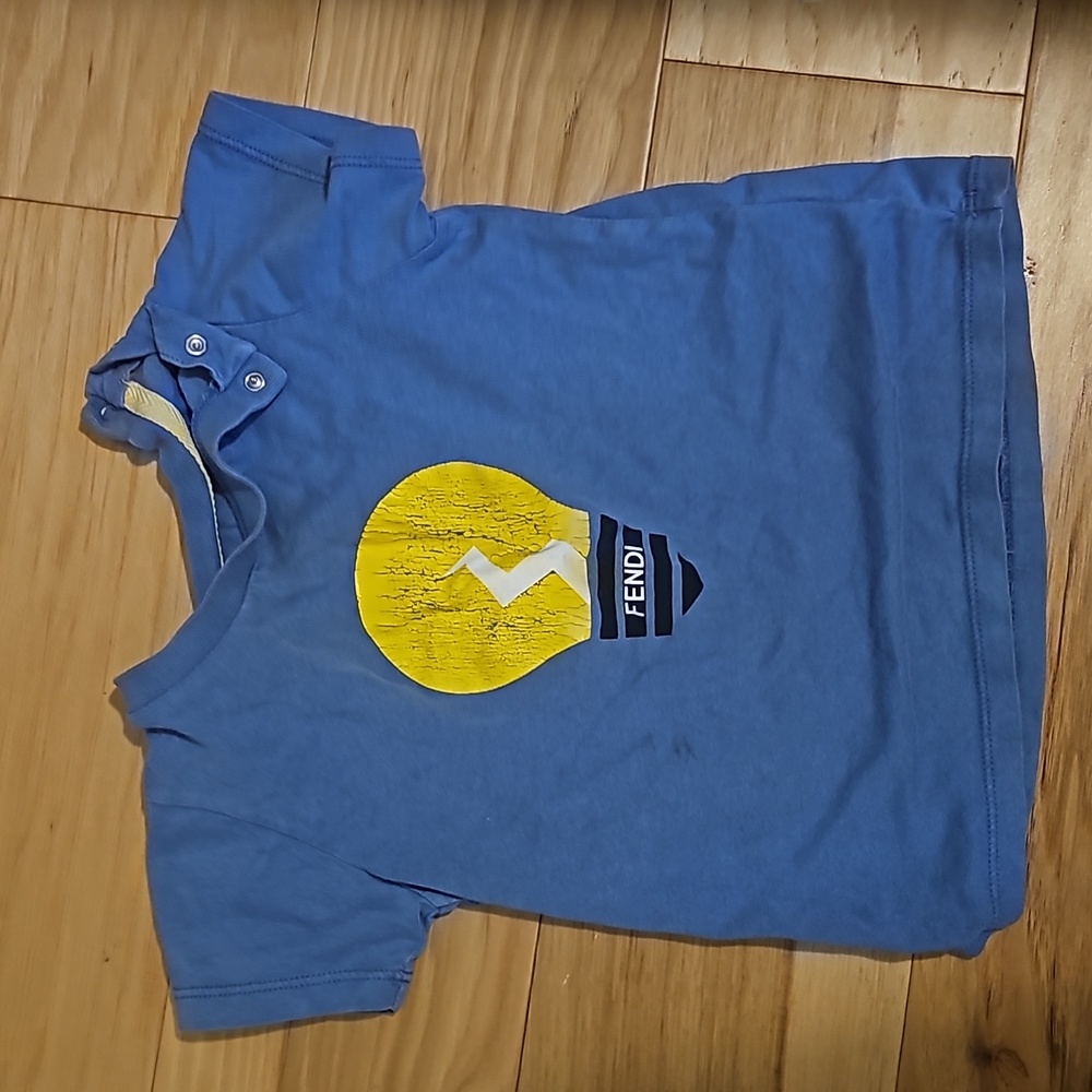 Fendi t shirt
